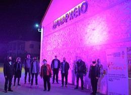 Ροζ φωτίστηκε το δημαρχείο του Δήμου Κιλελέρ - Μήνας πρόληψης του καρκίνου του μαστού